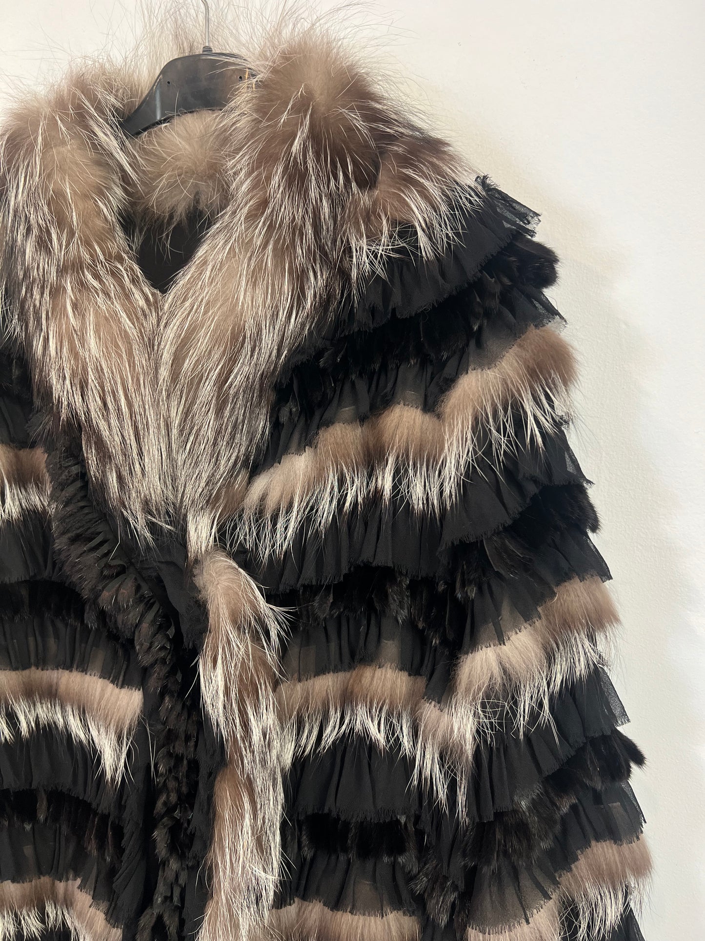 OTRAS. Abrigo pelo natural. T S