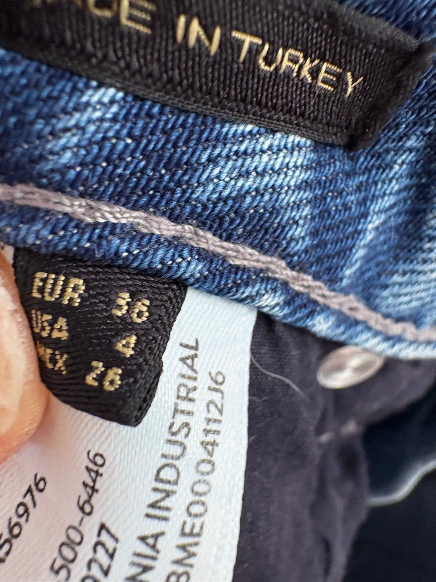MASSIMO DUTTI. Falda denim midi