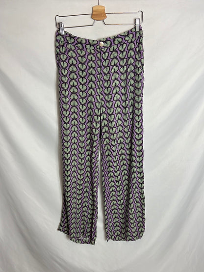 LEFTIES. Total look morado fluido T M