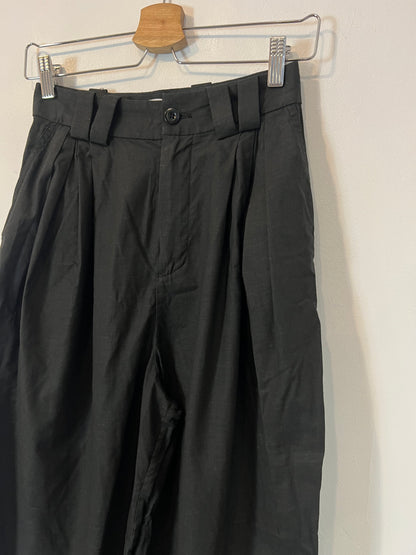 L'ACADEMIE. Conjunto pantalón y top gris