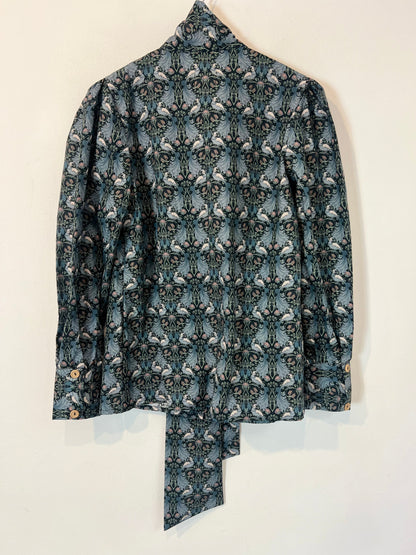 ILÓ-ILÓ. Blusa azul estampada T.s