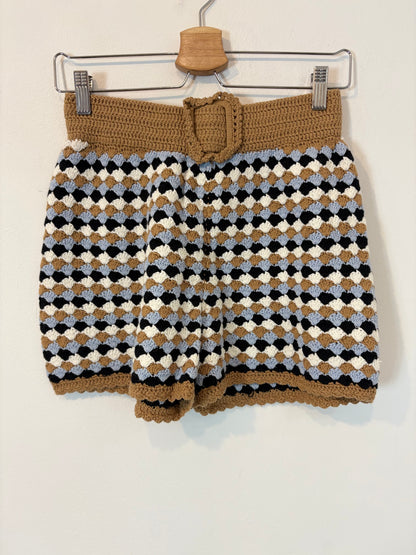 ZARA. Pantalón corto croché T.s