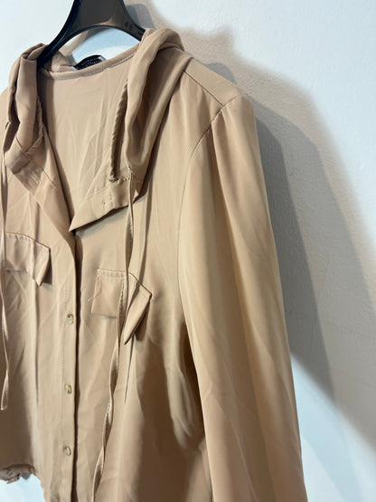 VALENTINA. Beige hooded blouse/overshirt Tm