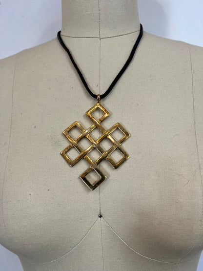 TAY. Colgante pieza cuadros