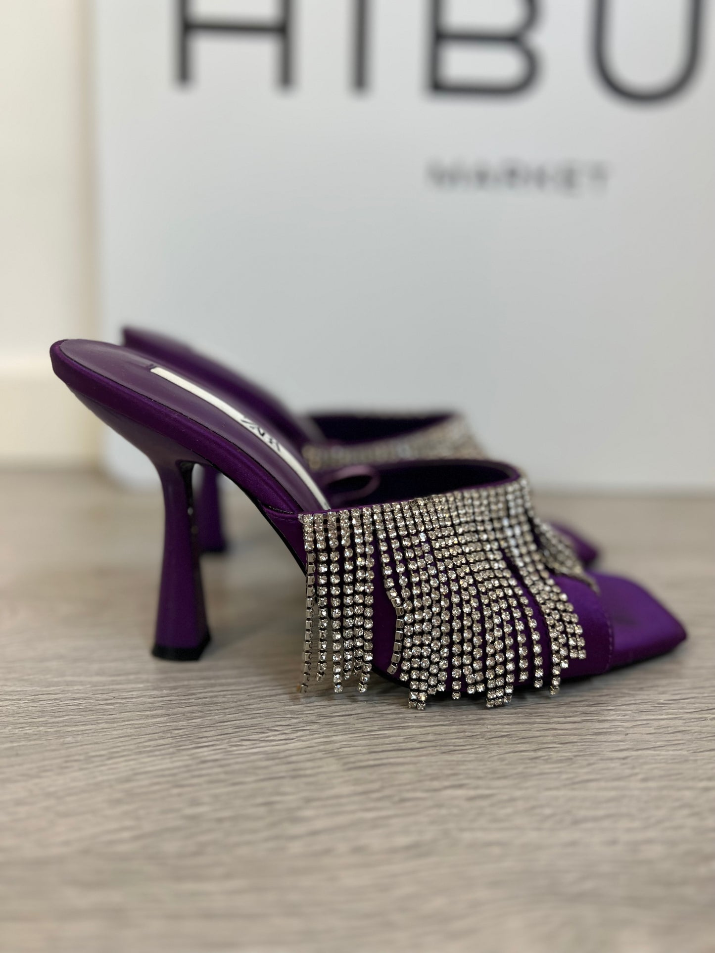 ZARA. Sandalias tacón pedrería. T 38