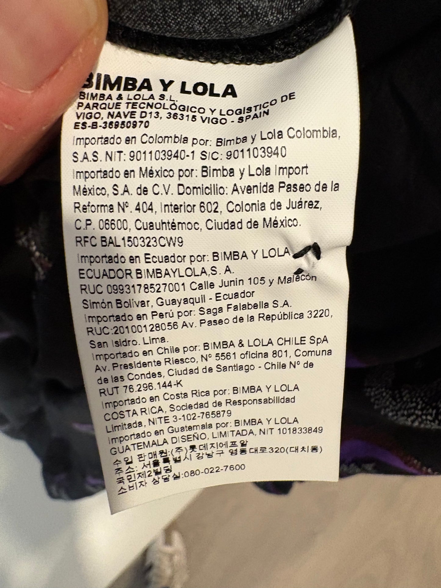 AMEÉ. Sleeveless fringed sweater S.(s)