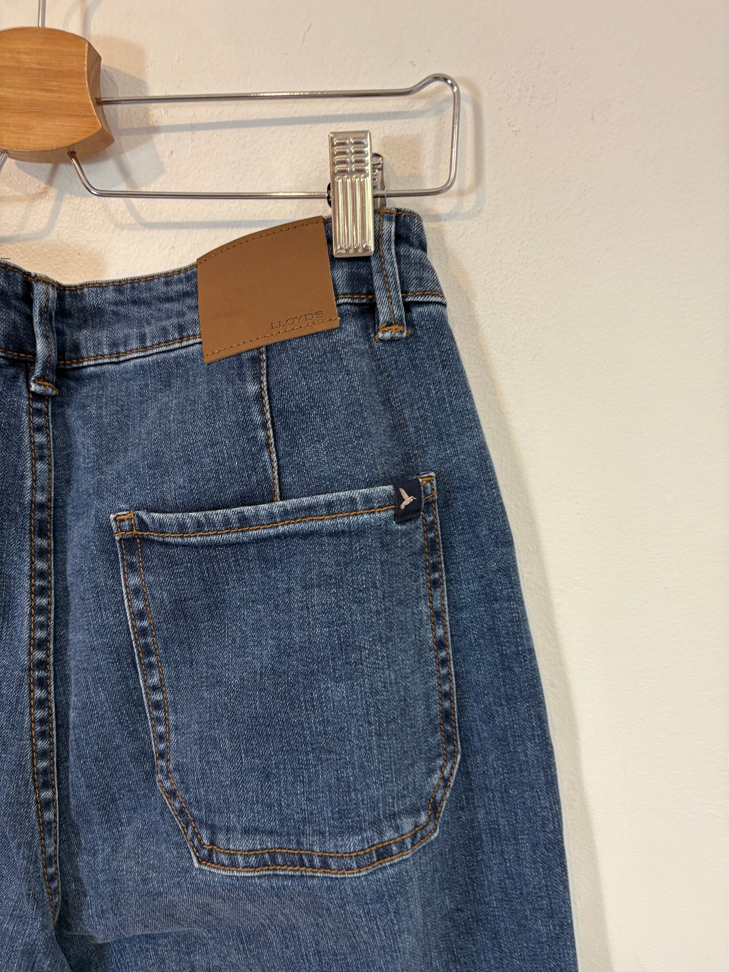 LLOYD´S. Denim pata ancha