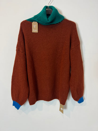 OTHERS. Green turtleneck sweater Tu(m)