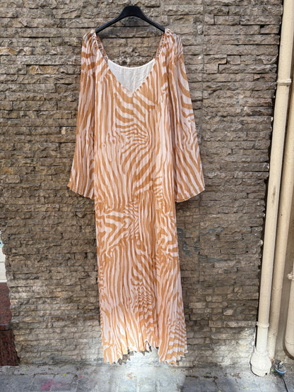 SÉZANE. Vestido plisado estampado