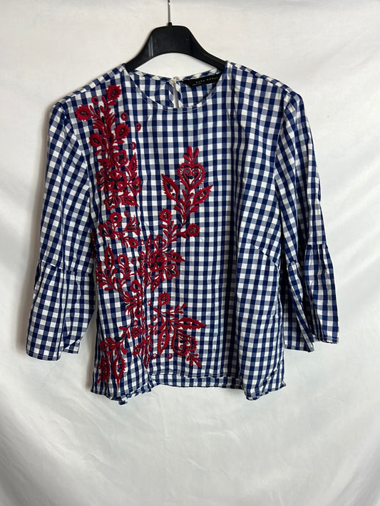 ZARA. Blusa cuadros vichy bordados rojos. T M