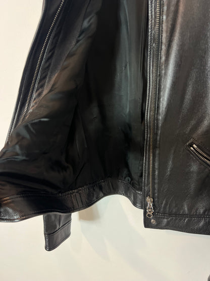 DOLCE & GABBANA. Chaqueta piel negra.. T 42 (38)