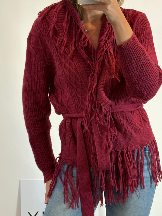OTRAS. Cárdigan rojizo flecos