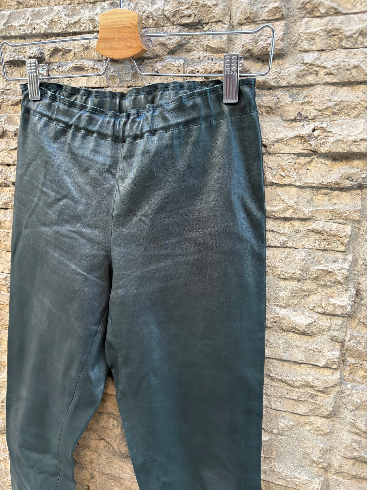 STOULS. Leggins piel verde. T XS (S)