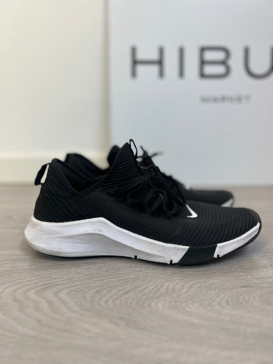 NIKE ZOOM. Zapatillas negras T.39