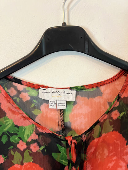 NEVER FULLY DRESSED . Conjunto negro flores T.36/38