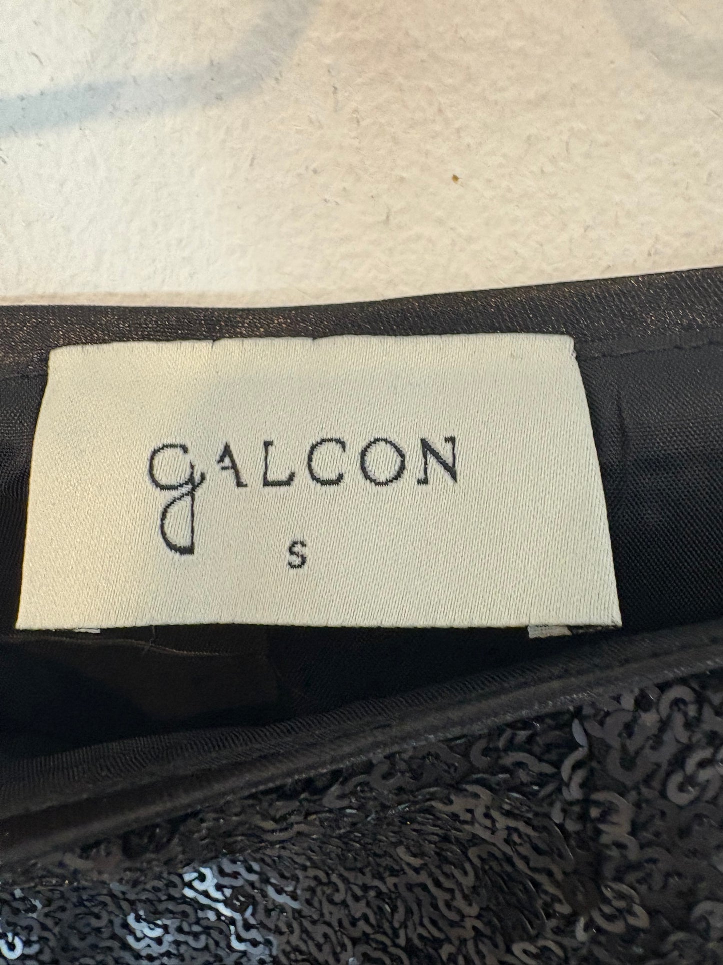 GALCON. Sequin midi skirt with opening. T.S.