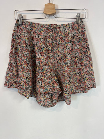 TCN. Pantalón corto seda. T 38