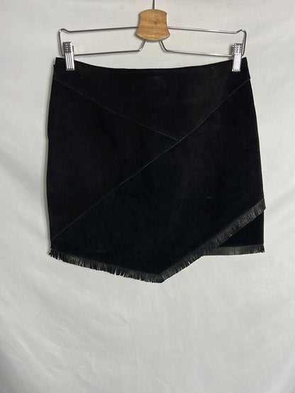 MAJE. Falda corta piel doble textura. T 38 (TARA)