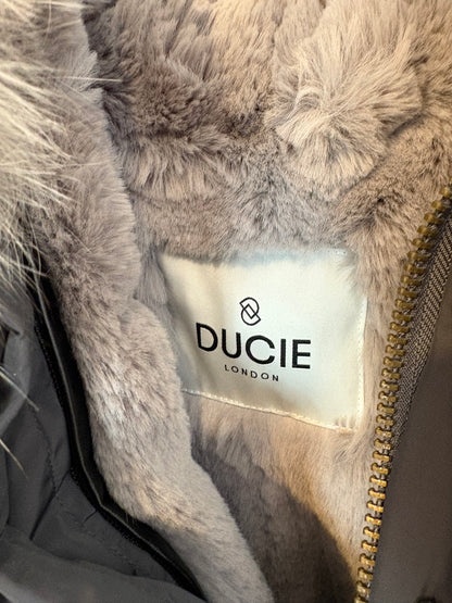 DUCIE. Parka gris pelo natural