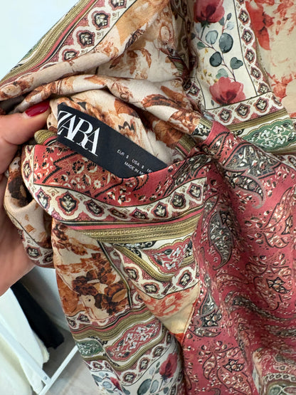 ZARA. Kimono largo reversible