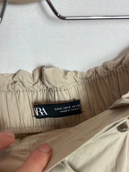 ZARA. Bermudas beige lazada. T S