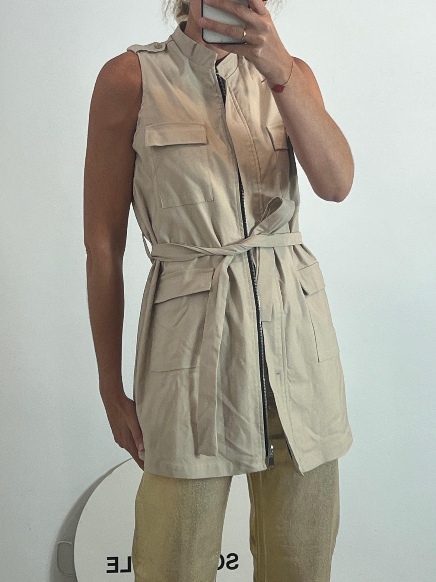 VALENTINA. Chaleco beige sahariano T.L