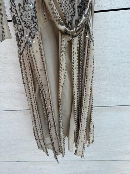 VERSACE Jeans Couture. Vestido de cóctel de seda beige con bordados