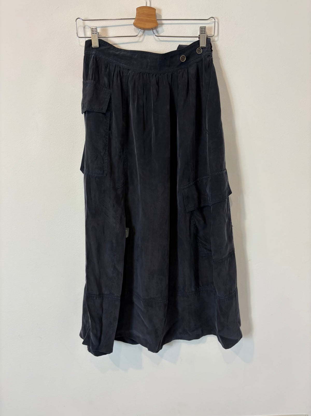 ZARA SRPLS. Falda midi azul fluida