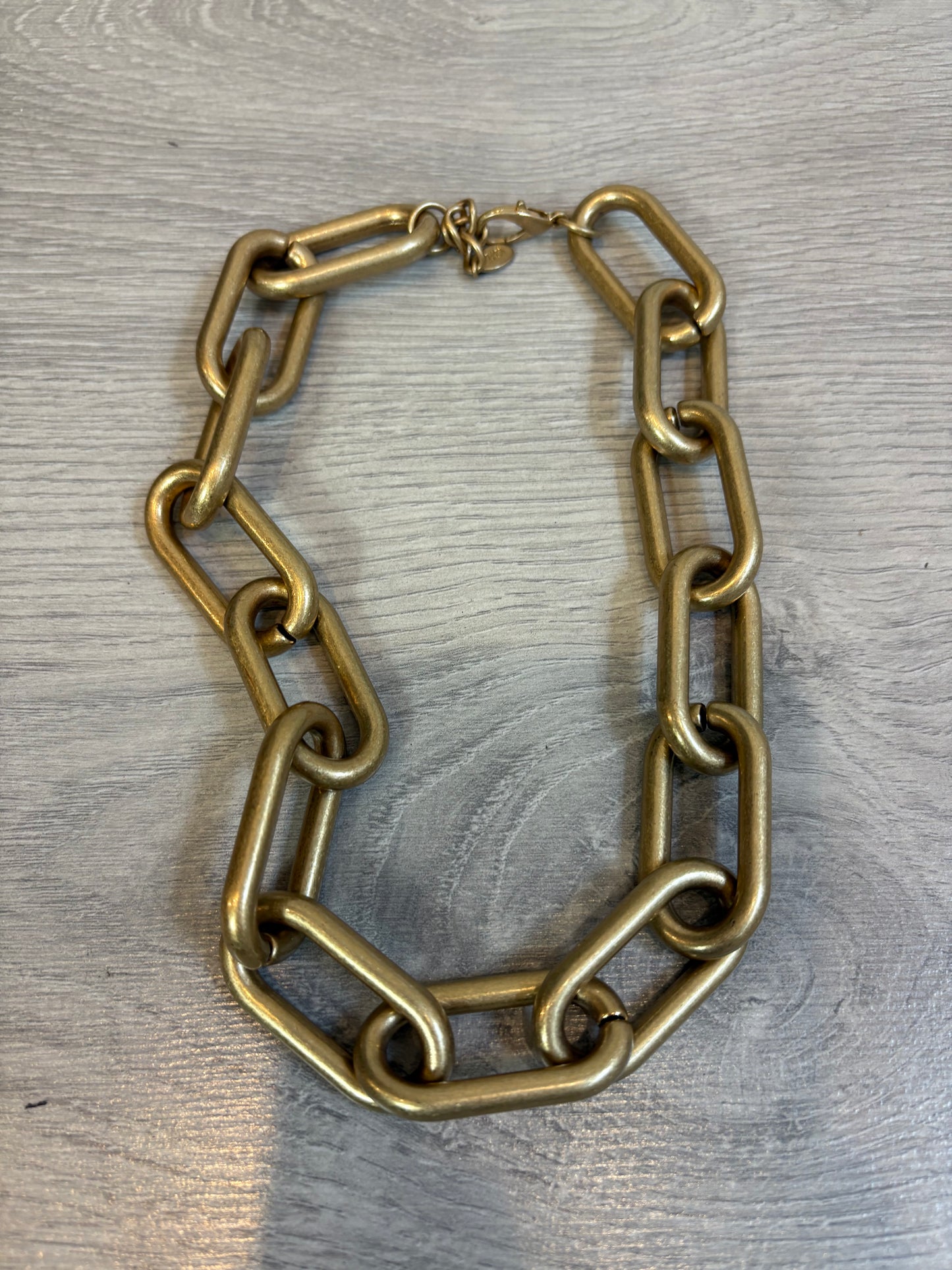 ZARA. Gargantilla eslabones