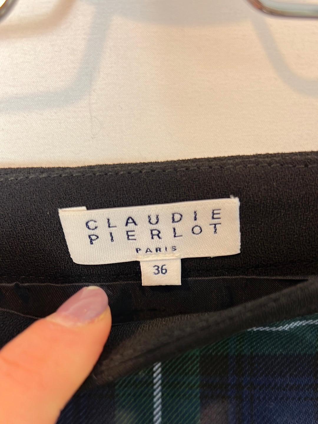 CLAUDIE PIERLOT. Falda corta cuadros . T 36