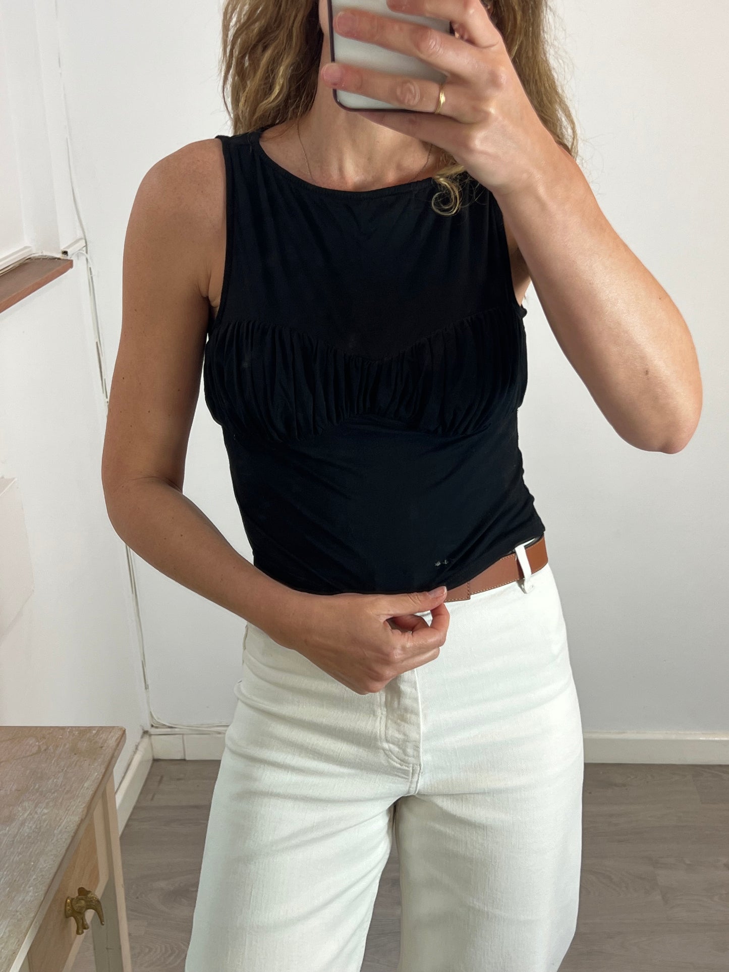 LPA. Black cropped top Tm