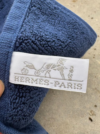 HERMES. Toalla de invitados en azul