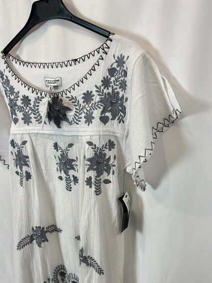 SENSISTUDIO.Vestido largo bordado blanco T.s