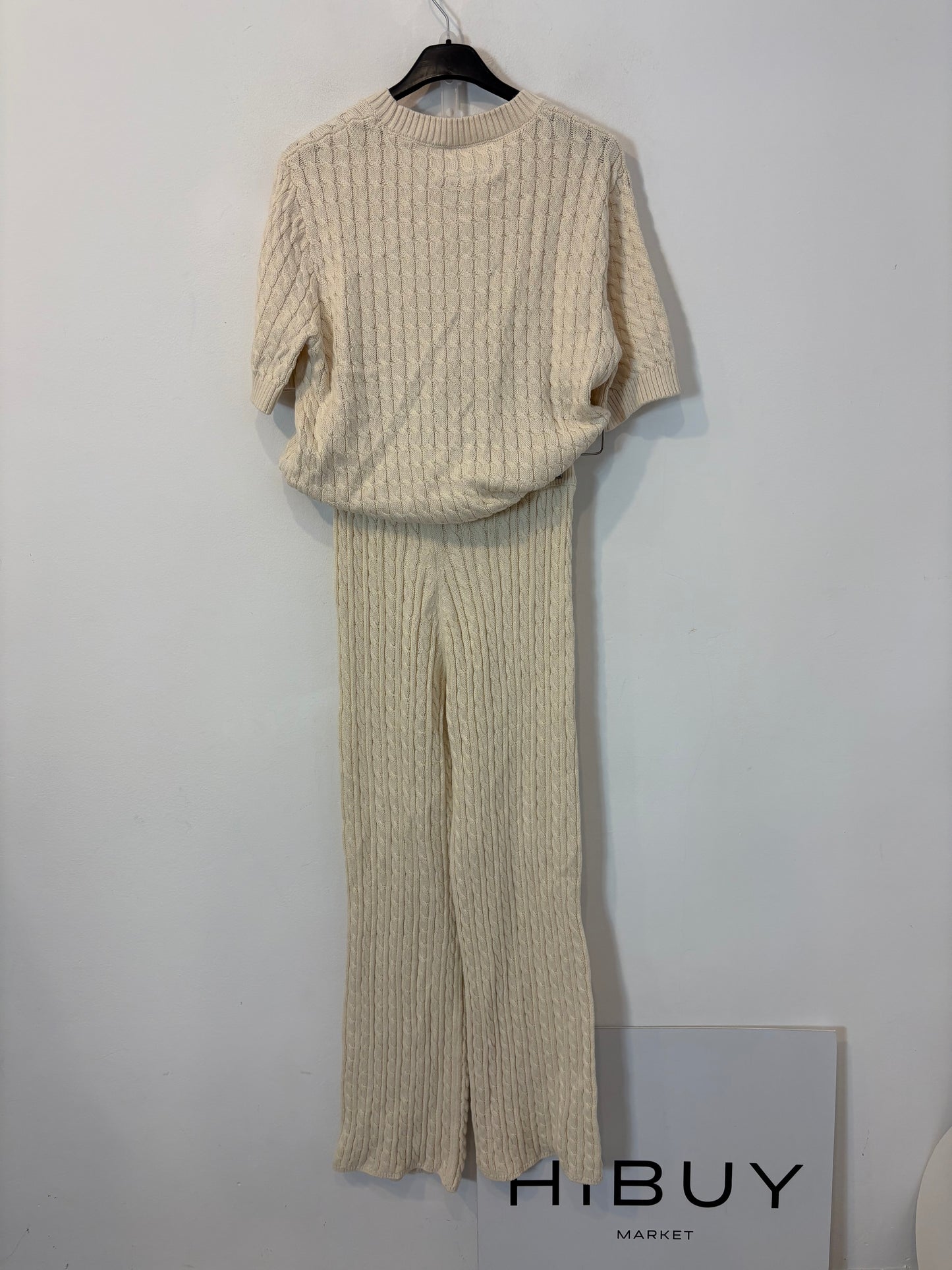 ZARA. Conjunto punto ochos