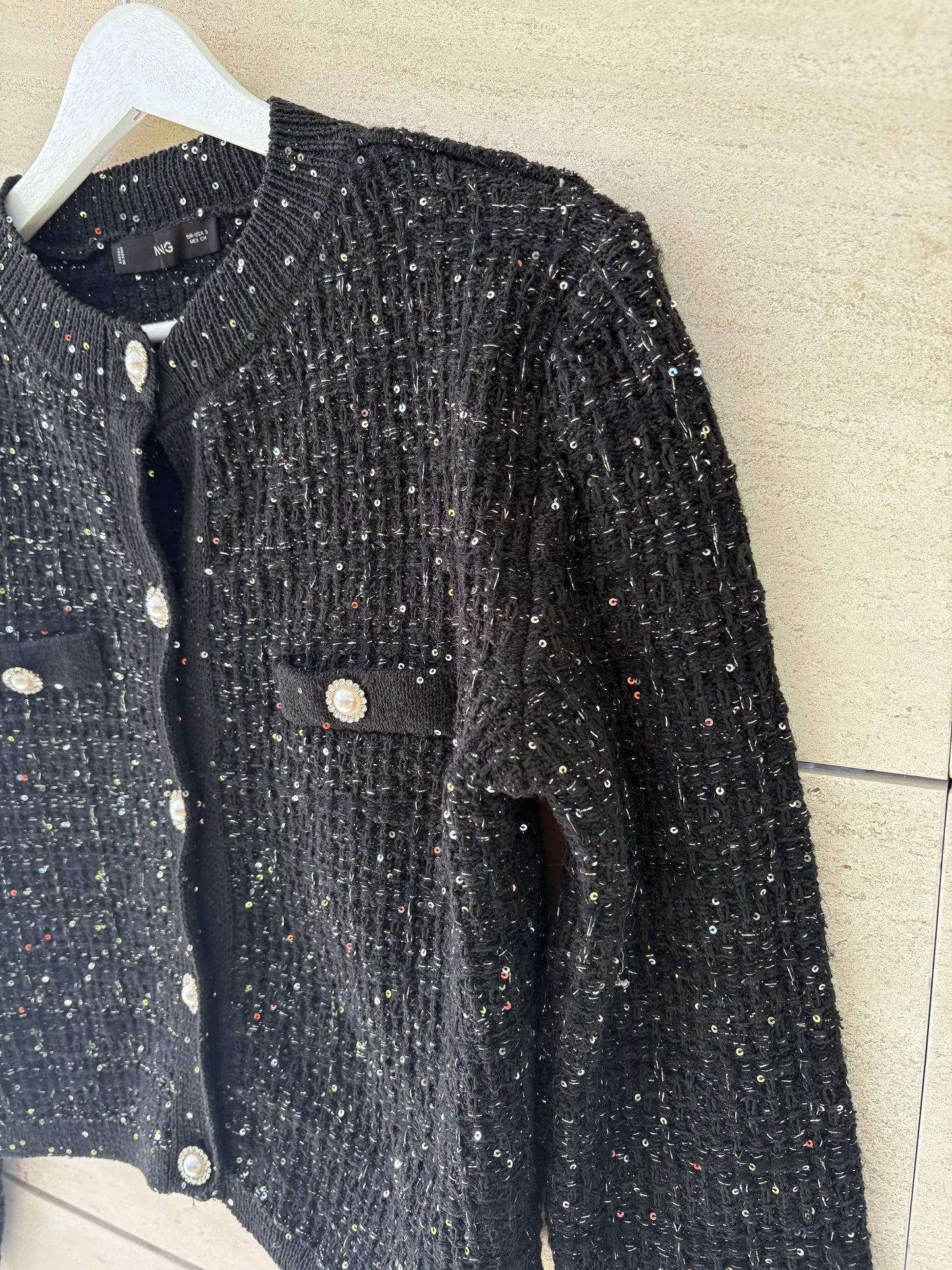 MANGO. Chaqueta tweed mini lentejuelas. T S