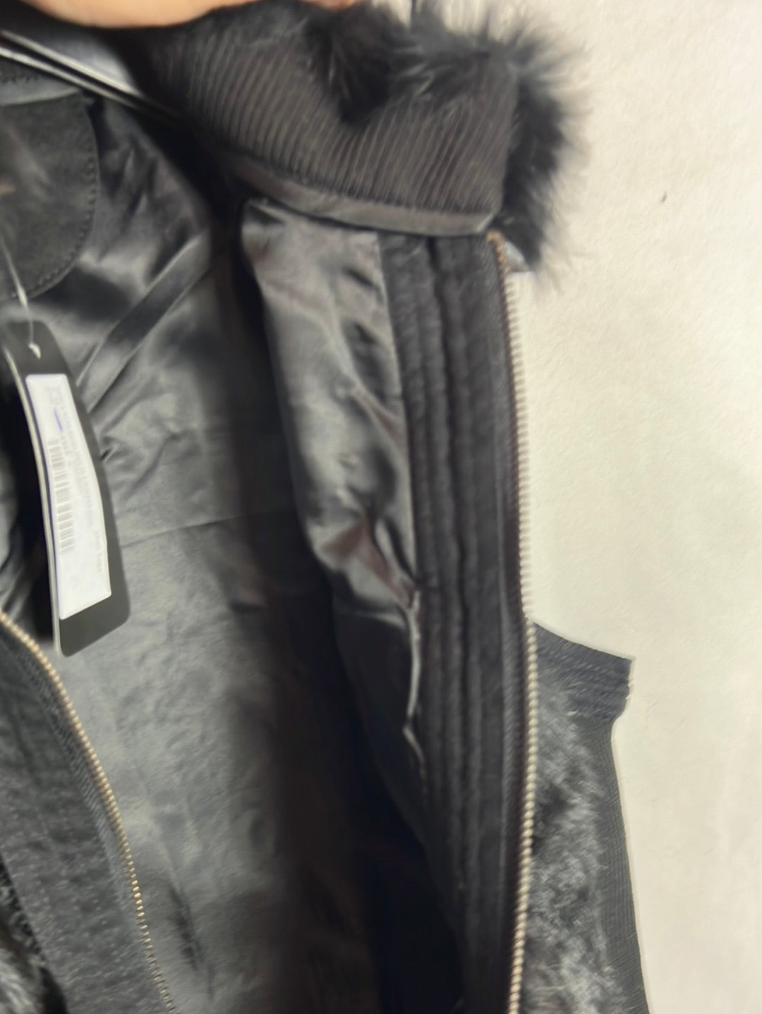 OTRAS. Chaleco punto y pelo de conejo negro. T M