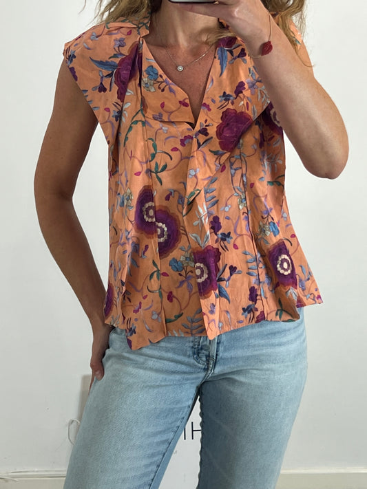 ISABEL MARANT. Sleeveless printed silk blouse. Size 36