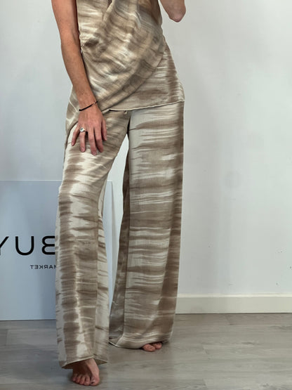 ZARA. Conjunto estampado tie dye