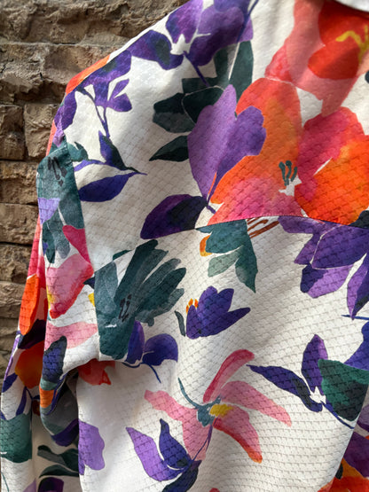 SÉZANE. Blusa seda flores