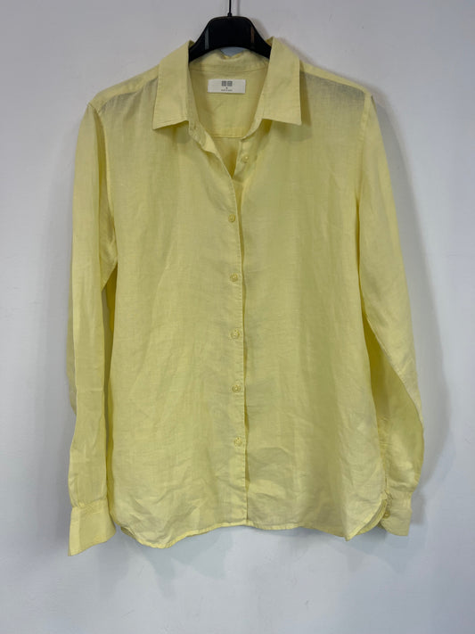 UNIQLO. Light yellow linen blouse. TM