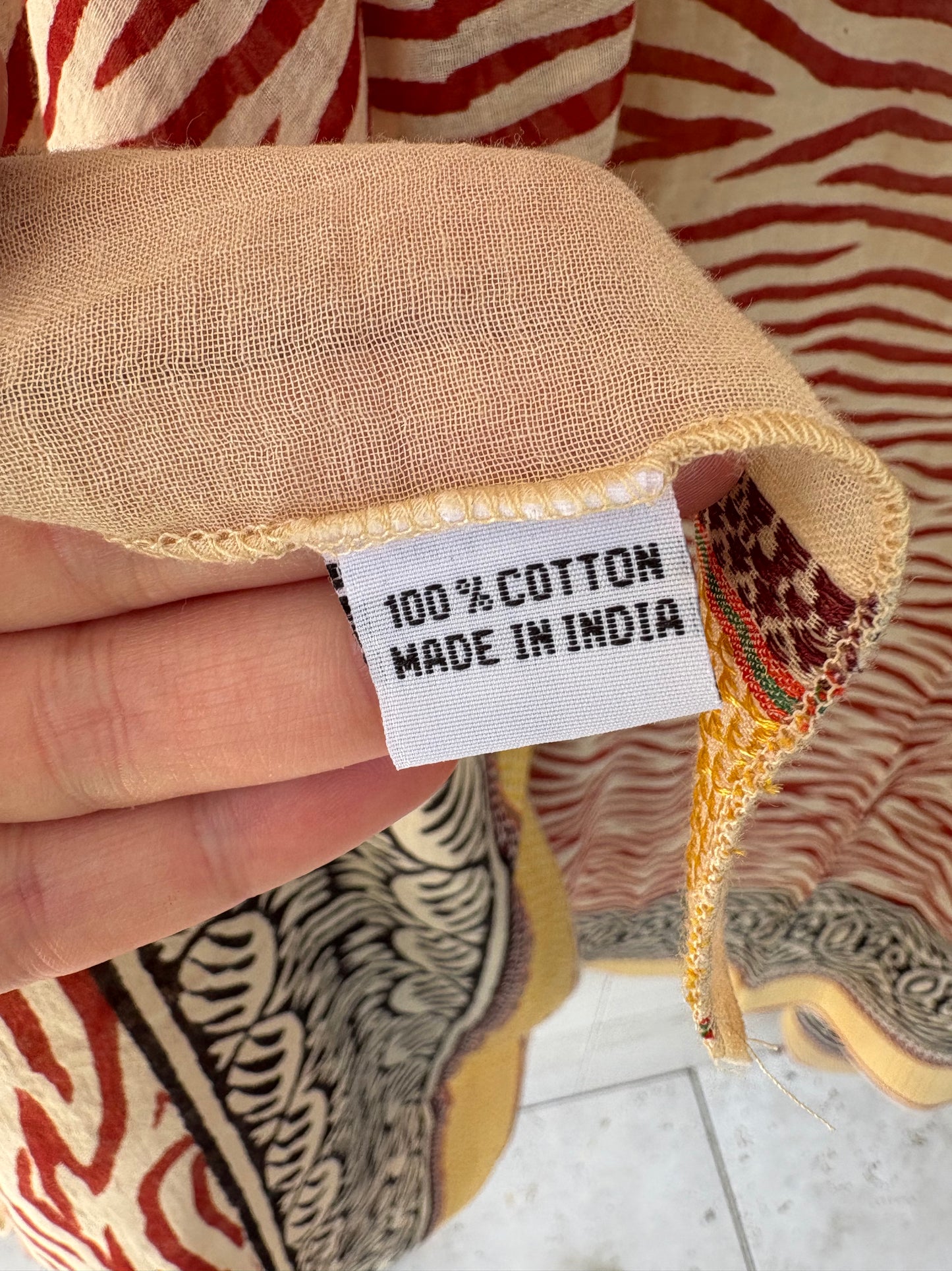 BABBAKI. Printed kimono Tu(s/m)