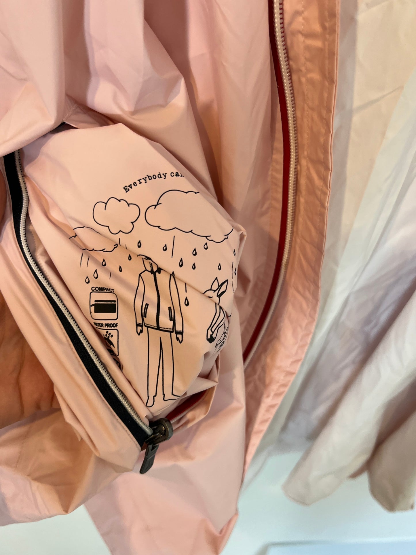 JOTT. Chubasquero tipo poncho rosa T.s/m