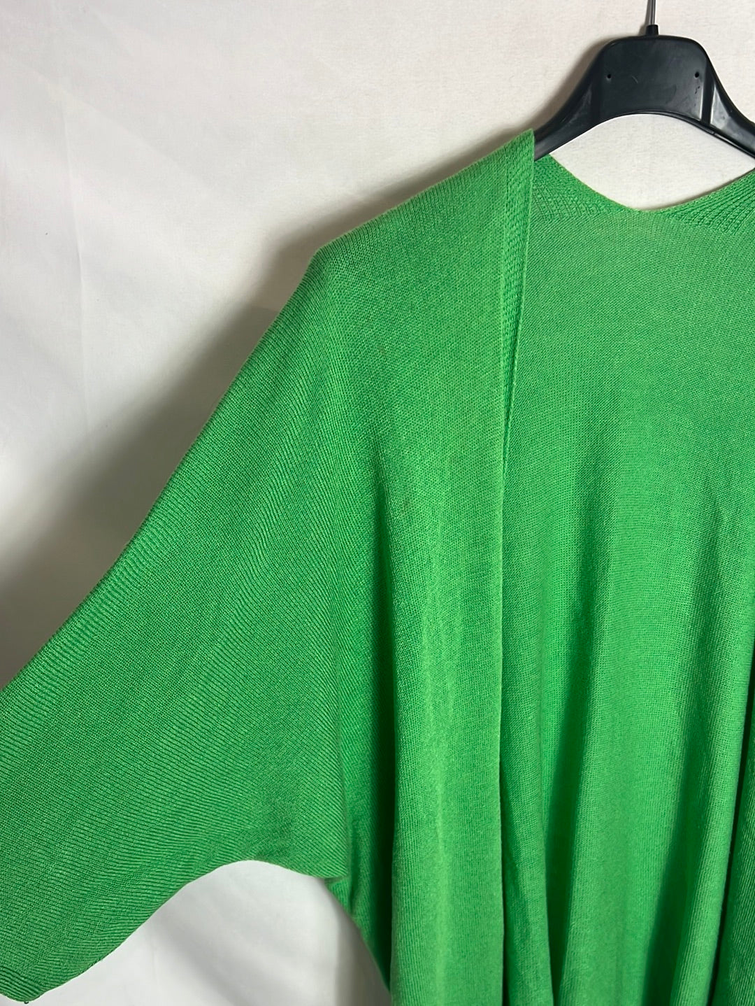 OTHERS. Green knit kimono. TS/M