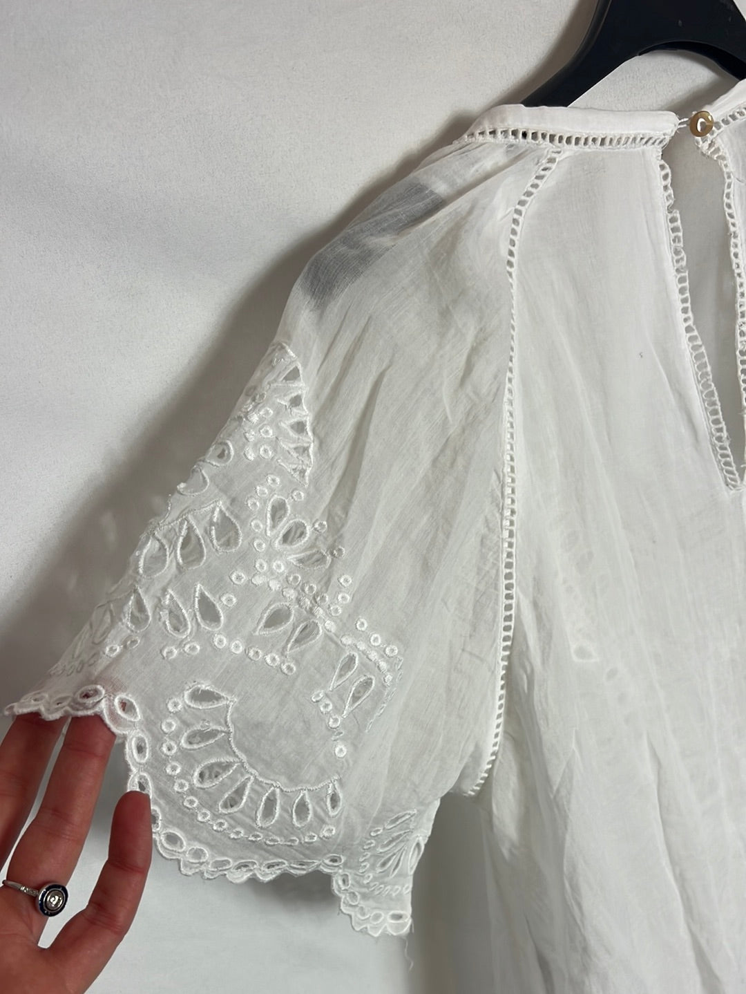 ISABEL MARANT ÉTOILE. Die-cut cotton top. XS/S