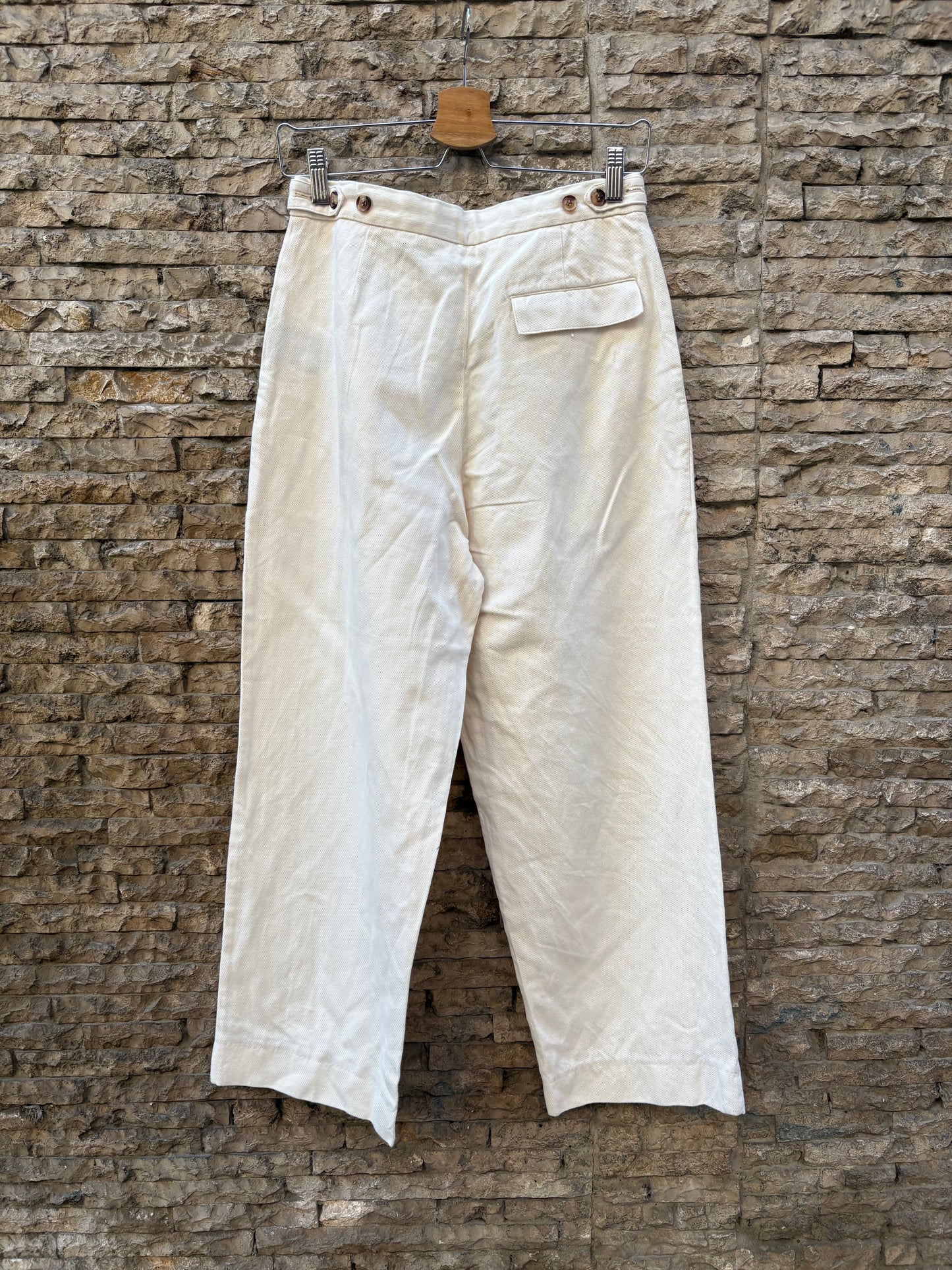 SOEUR. Pantalón pinzas color crudo