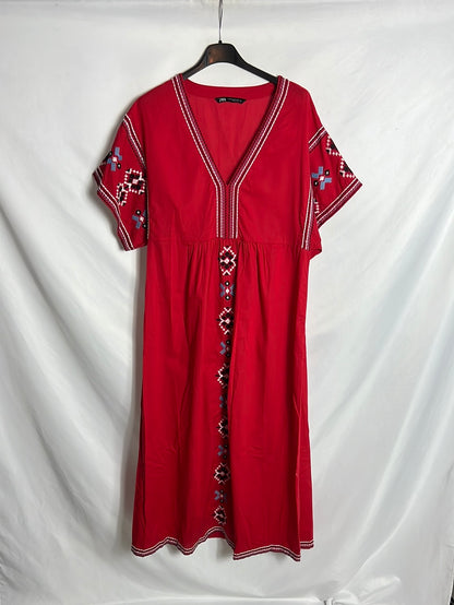 ZARA. Long embroidered dress T.xs