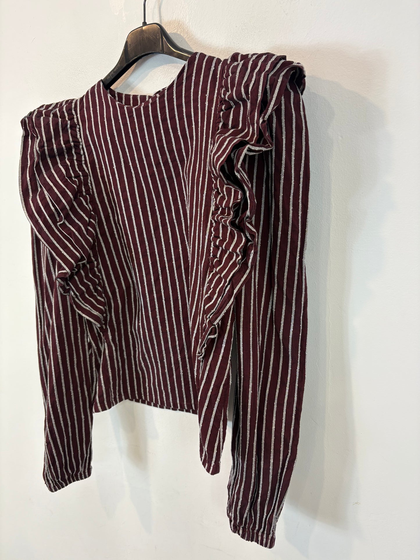 VOGANA. Conjunto top y pantalón textura volante
