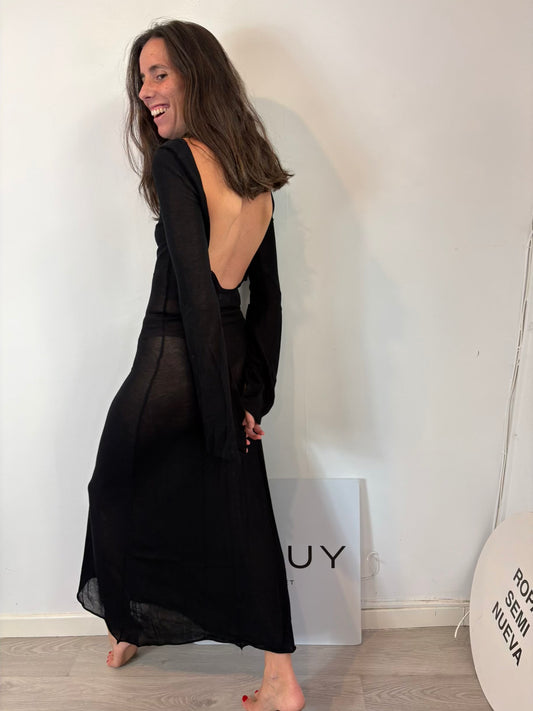 Hanna Schönberg x NA-KD. Vestido largo negro espalda baja