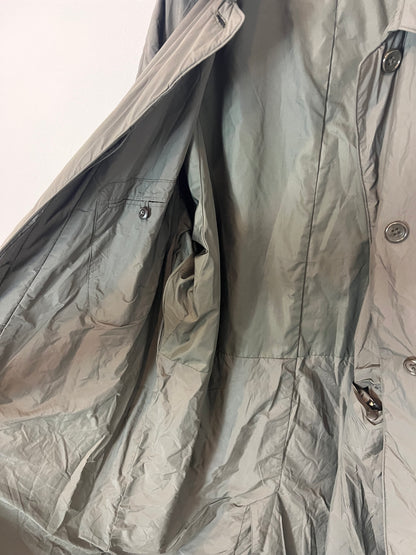 UNIQLO. Gabardina verde acolchada. T M