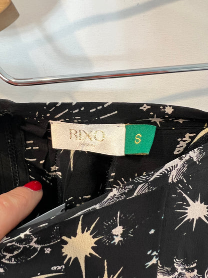 RIXO LONDON. Falda midi seda negra estampada T.s